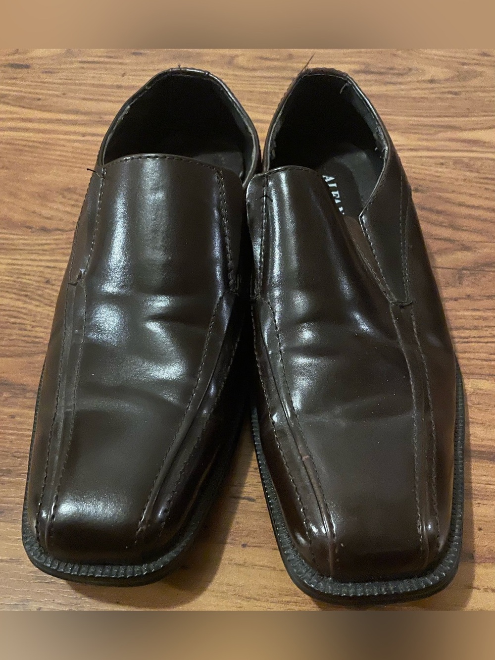 Alfani Men’s Dark Brown Slip-On Dress Loafers Shoes Square Toe Design size 7.5